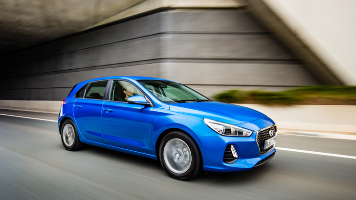hyundai i30 active crdi dct wheels money gold star car awards cars motoring