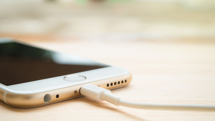 apple iphone batteries battery replacement planned obsolescence