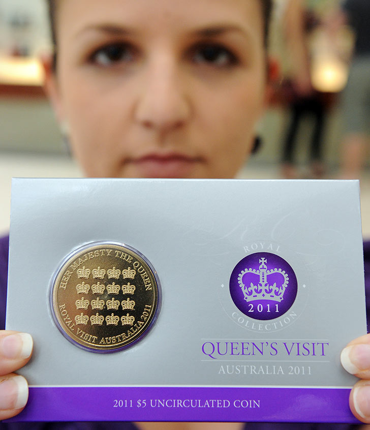 queen elizabeth commemorative coin australia