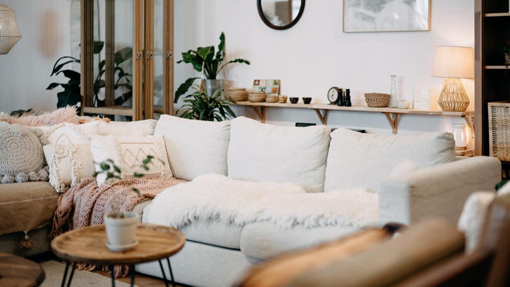 how to redecorate my house on a budget